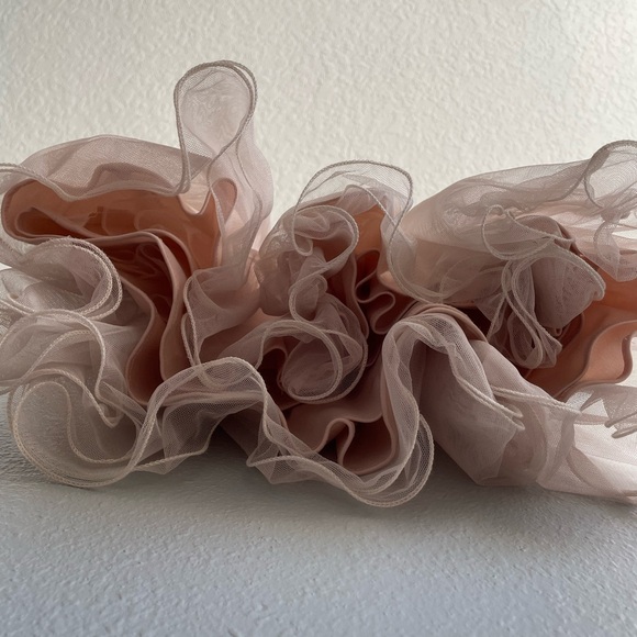 Blondie Nites Black and Cream Ruffle Dress - Picture 4 of 5